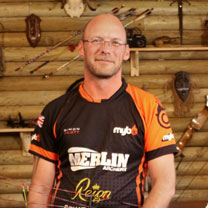 Simon Scott